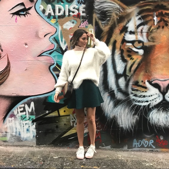 FOREVER 21 Emerald skirt - Picture 2 of 3